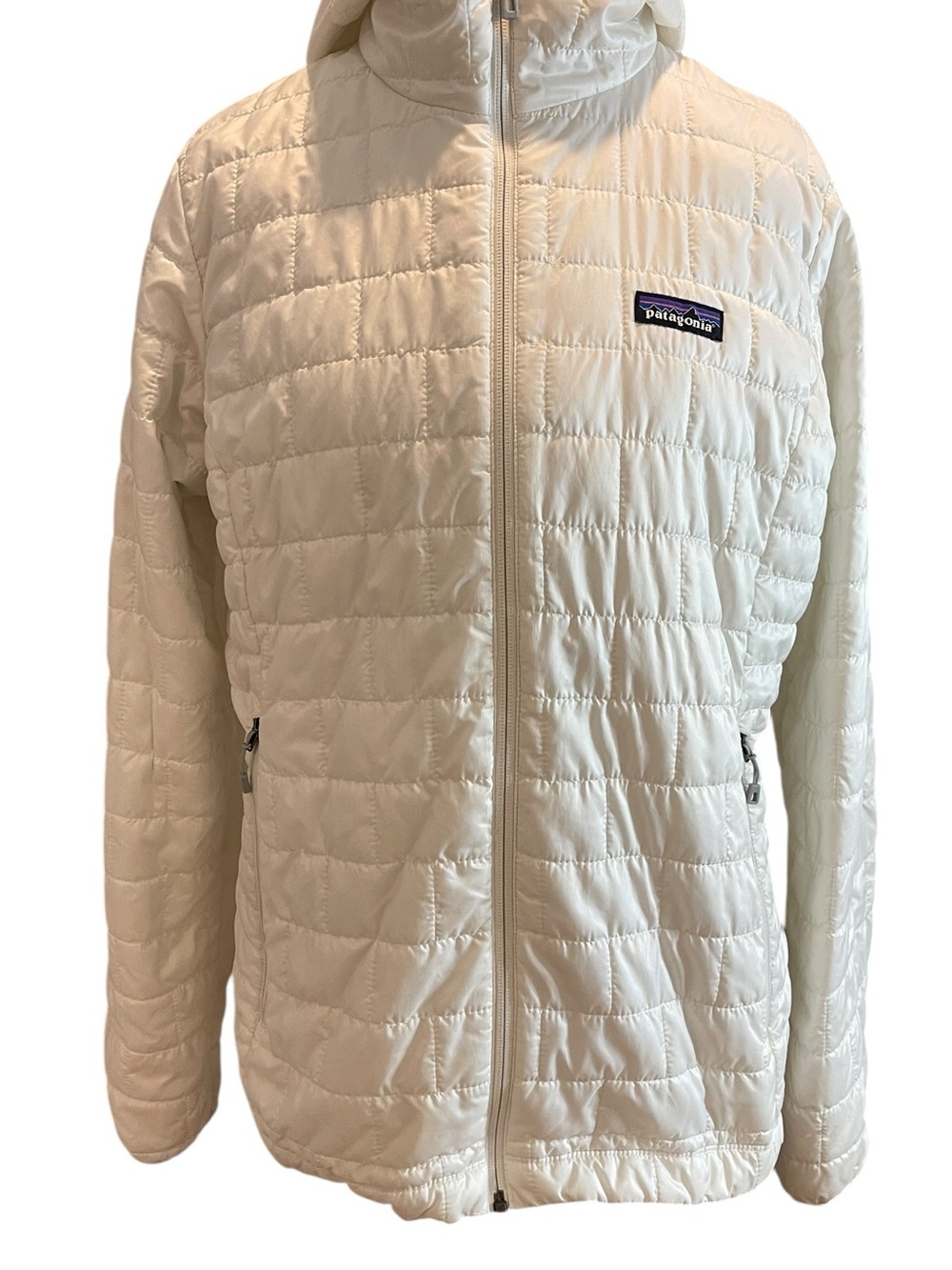 Patagonia Women’s White Quilted Packable Hooded Puffer Jacket